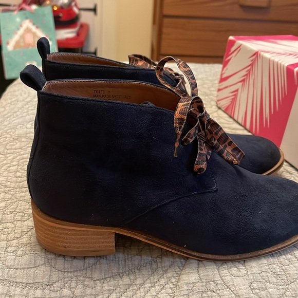 Hey girl, by Corkys navy shoes size 9 - Picture 4 of 4